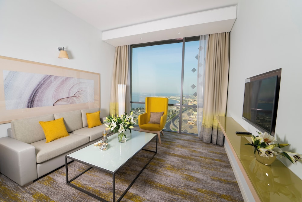 Suite, 1 Bedroom, Club Lounge Access, Sea View photo 3