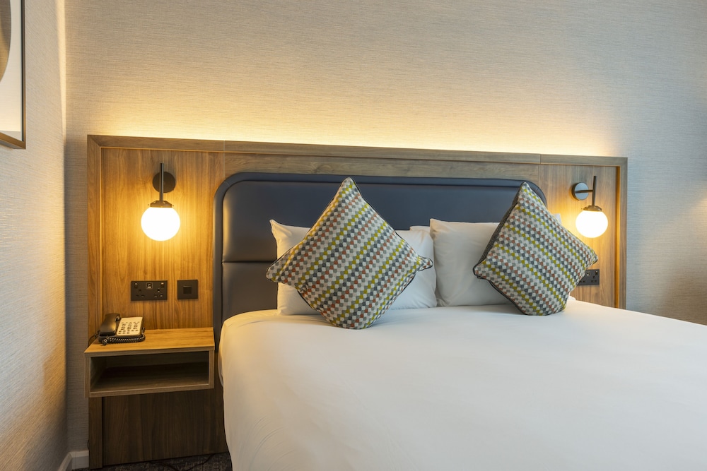 Premium Room, 1 Queen Bed - Photo 4