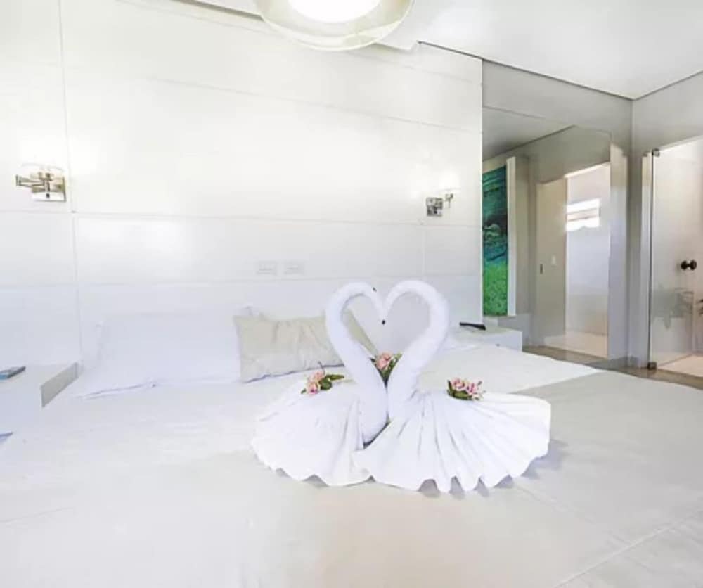 Luxury Suite photo 2