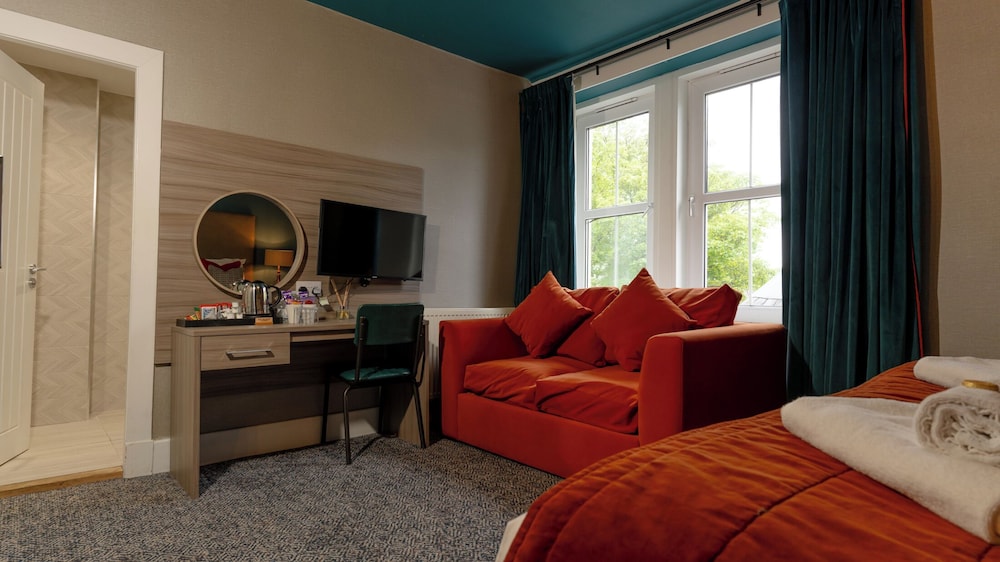 Superior Triple Room photo 3