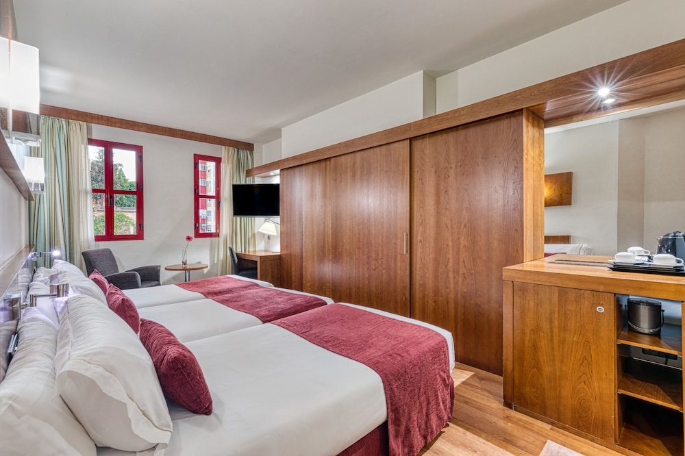 Triple Room - Photo 2