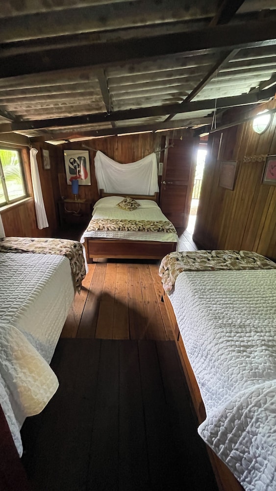 Family Quadruple Room, Non Smoking photo 1