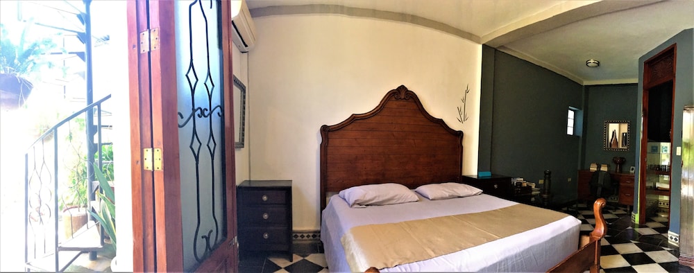 Deluxe Double Room, Poolside