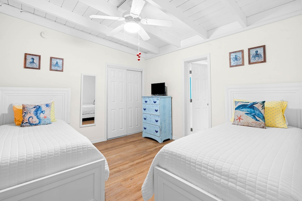 Seabreeze Cove Wasserfront Juwel 38 Fuß Dock Cabana Club, Foto 4