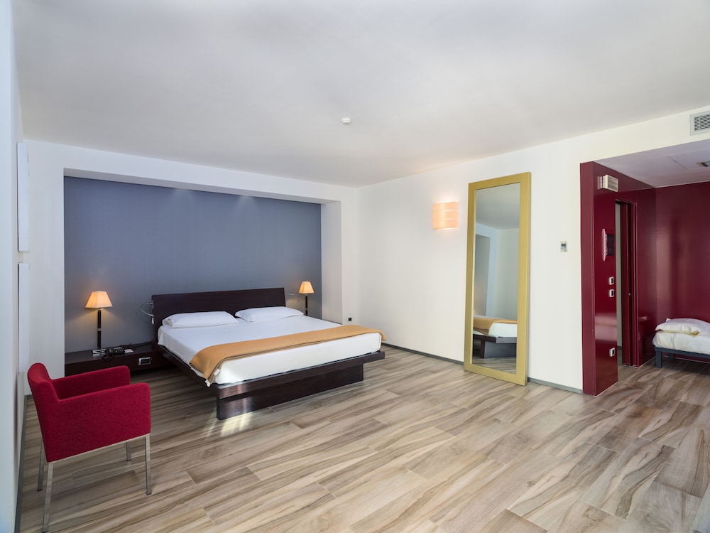 Superior Double Room - Photo 1