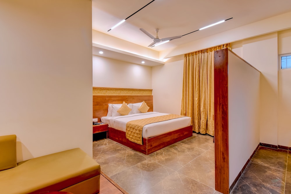 Club Room - Photo 1