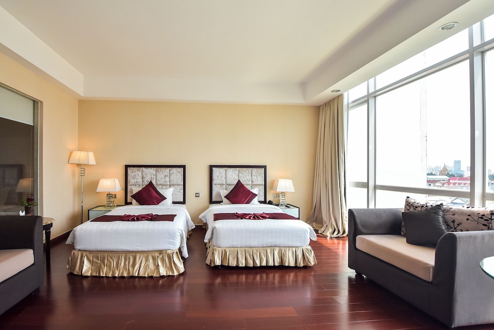 Premier Deluxe Twin Room - Free Two Ways Airport Transfer photo 2