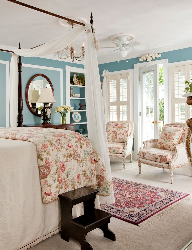 Room, 1 Queen Bed photo 2