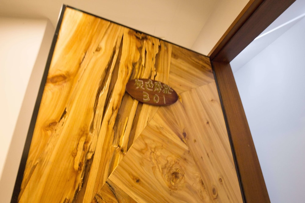 Double Room, Non Smoking (301) photo 2