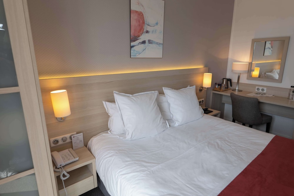Superior Room, 1 Queen Bed, Non Smoking, Sea View