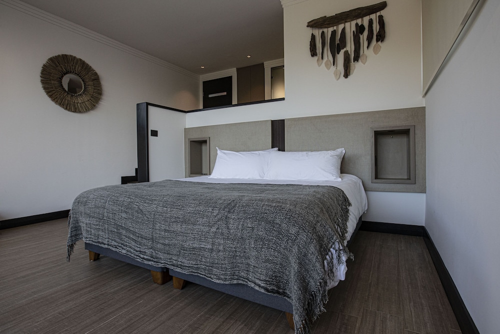 Junior Room