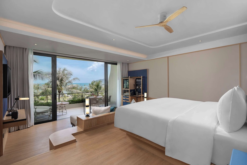 Deluxe Sea View Suite - Photo 7