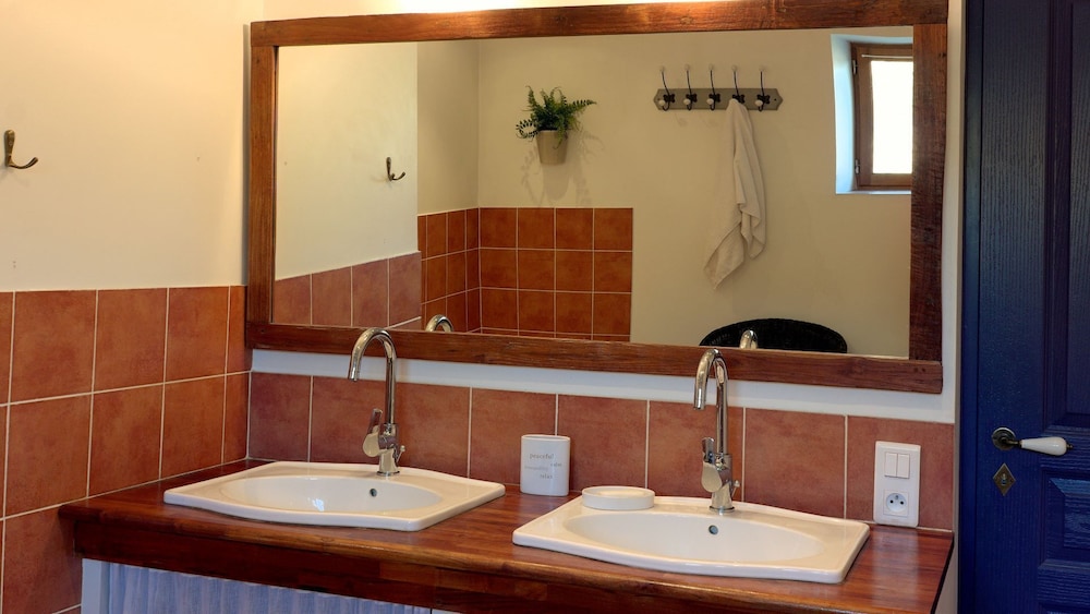 Comfort Suite photo 2