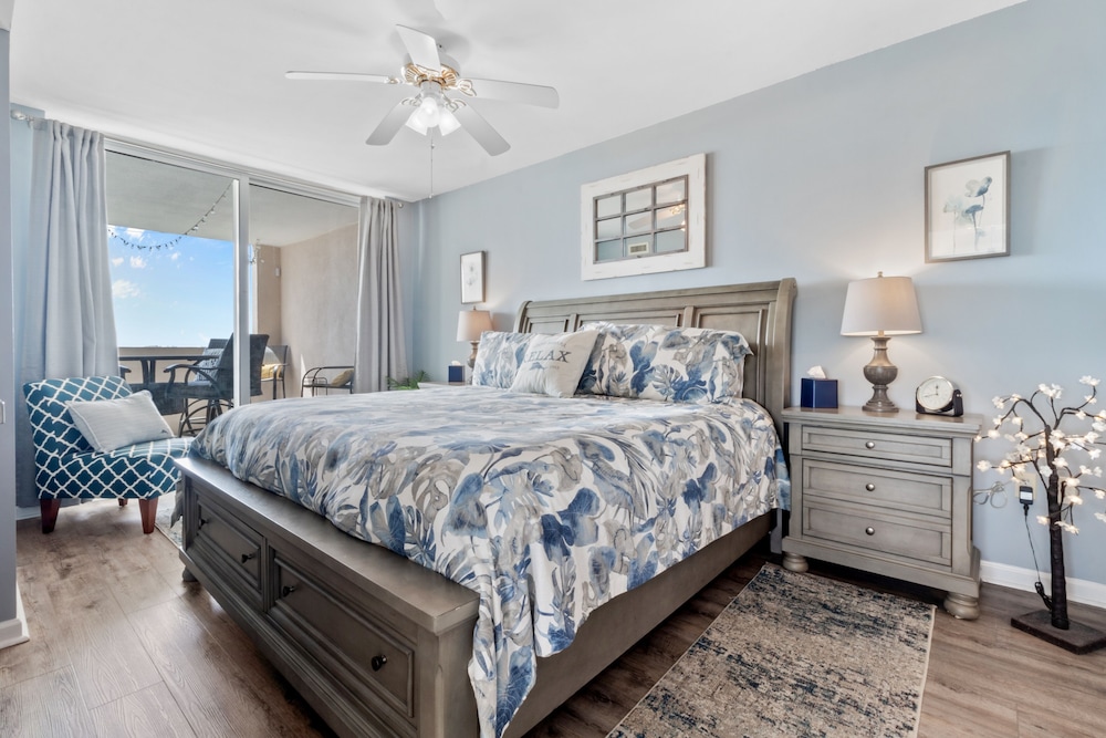 Condo, 4 Bedrooms