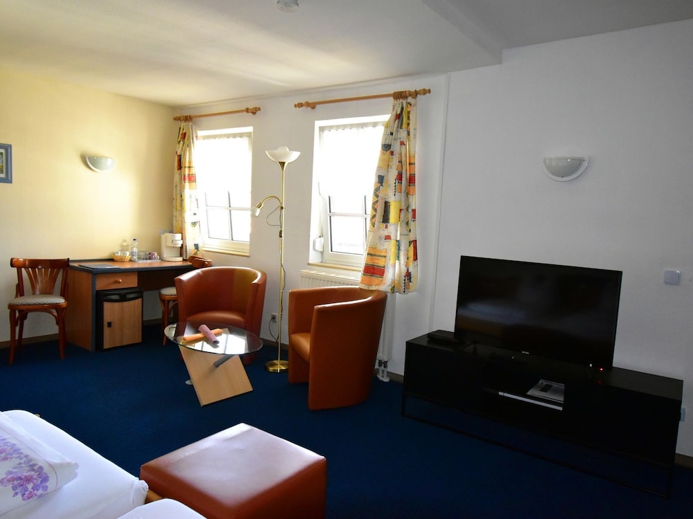 Comfort Double Room, Private Bathroom - Photo 5