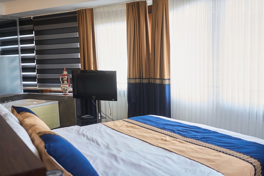 Deluxe Double Room photo 2