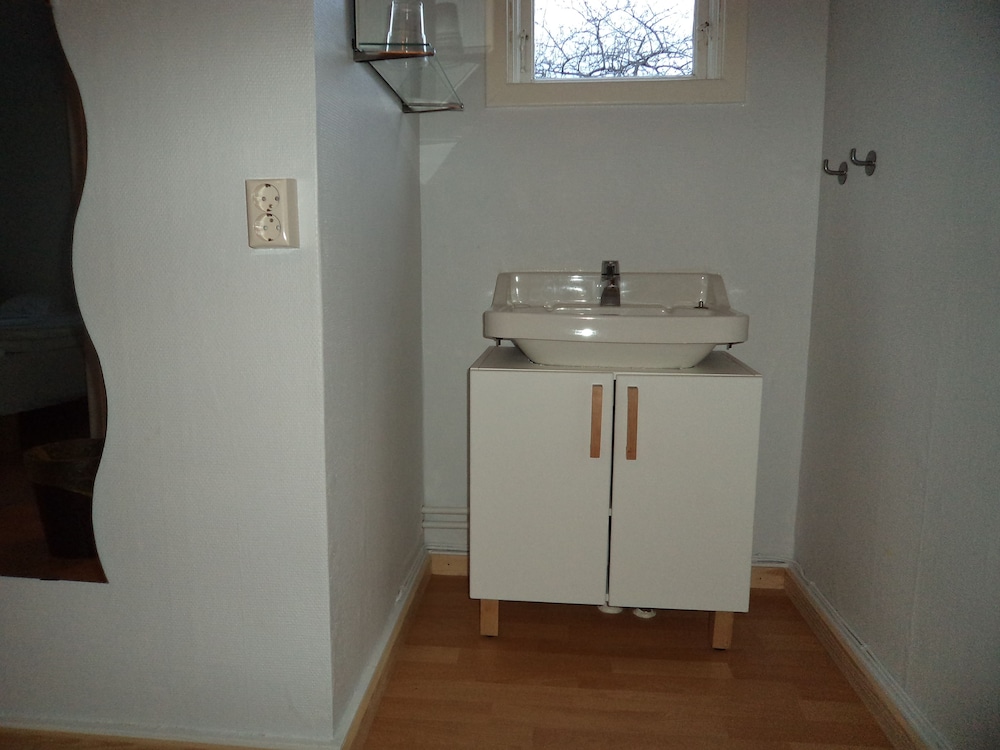Family Cabin, Shared Bathroom photo 1
