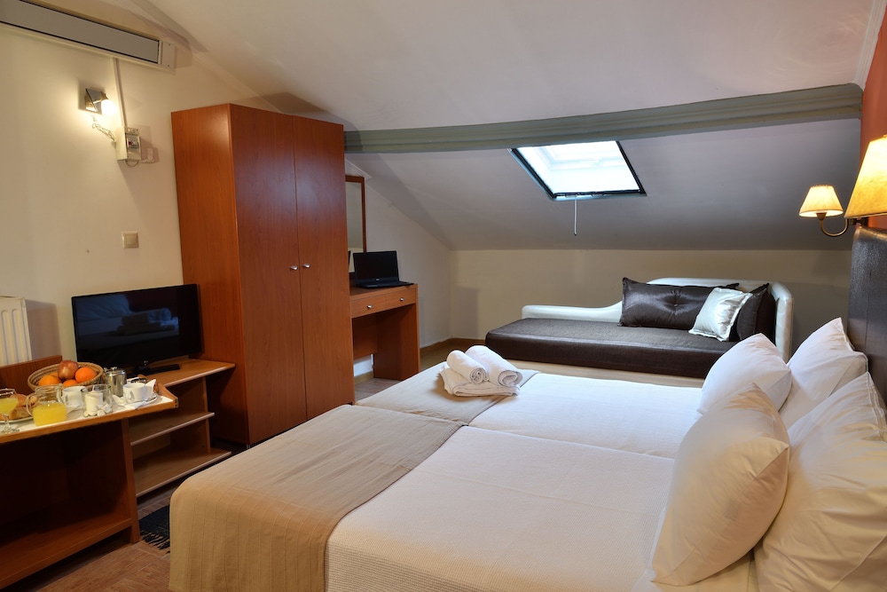 Apartment, 2 Bedrooms - Photo 6
