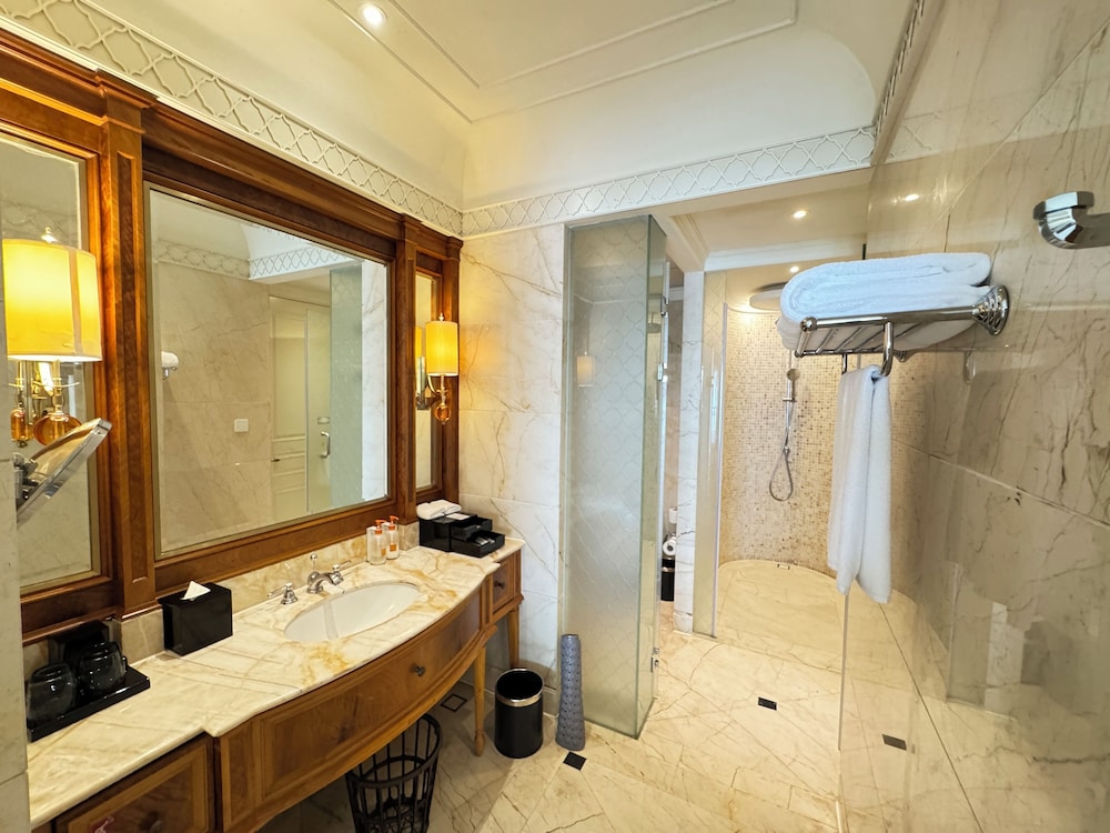 Standard Room (Upgraded) - Photo 3