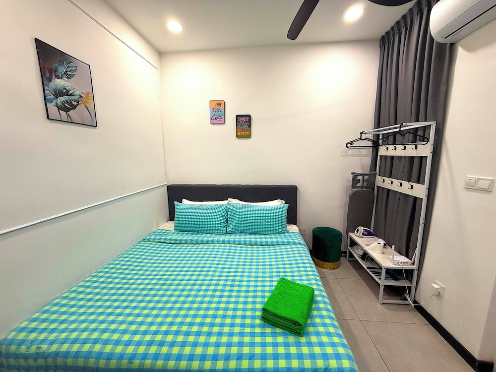 Junior Suite, 1 Queen Bed, Non Smoking, Private Bathroom