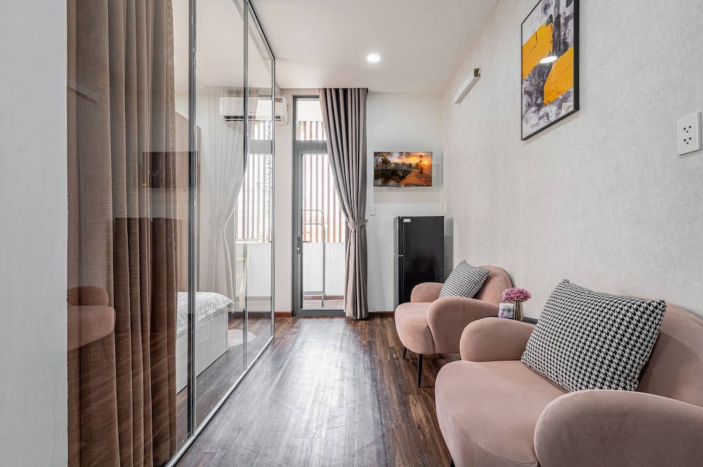 Luxury Studio, 1 Bedroom, Balcony, City View