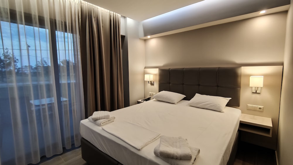 Deluxe Double Room - Photo 3