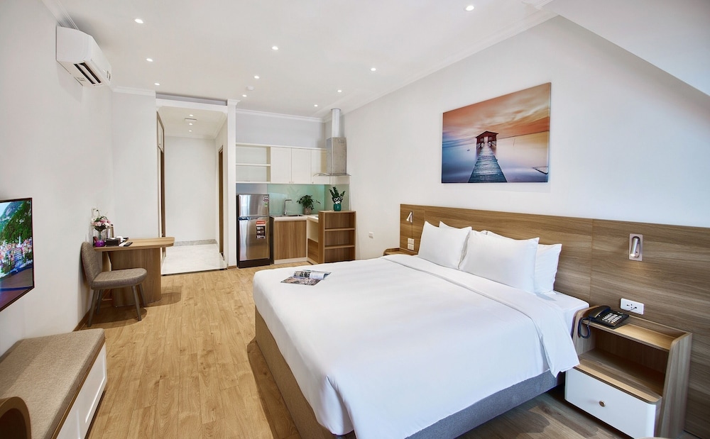 Deluxe Studio Suite photo 2