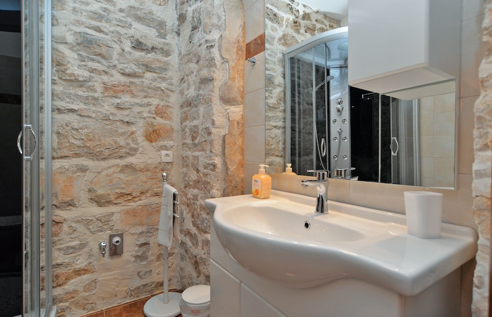 Standard Villa, Multiple Bedrooms (0306) photo 3