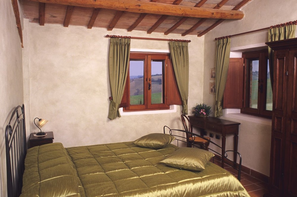 Traditional Apartment, 4 Bedrooms, Private Pool, Garden View photo 3