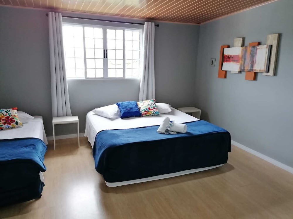 Economy Triple Room - Photo 1
