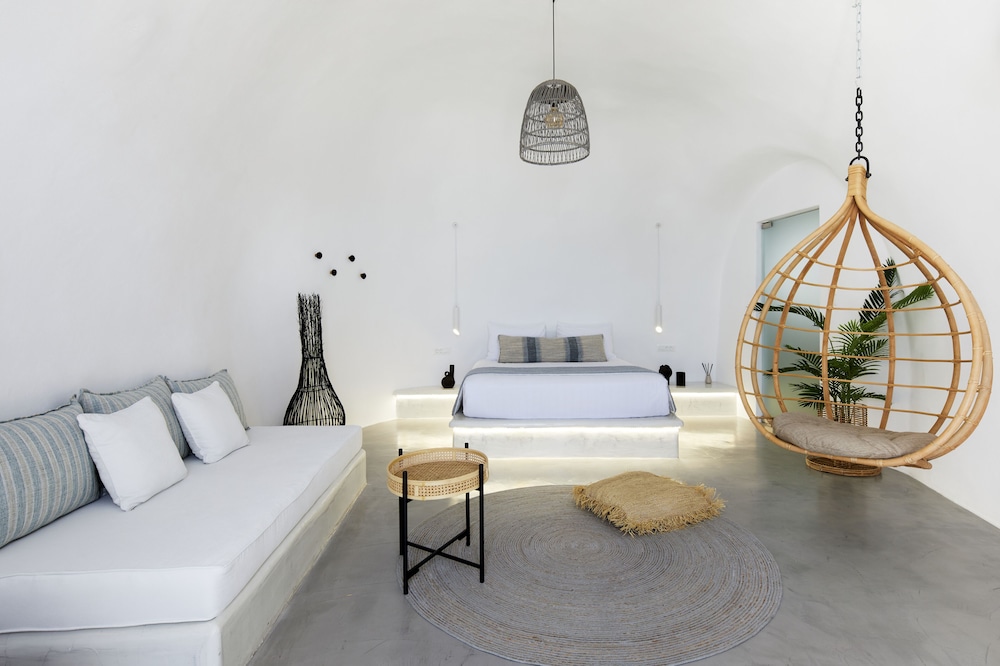 Exclusive Suite (with heated private pool)