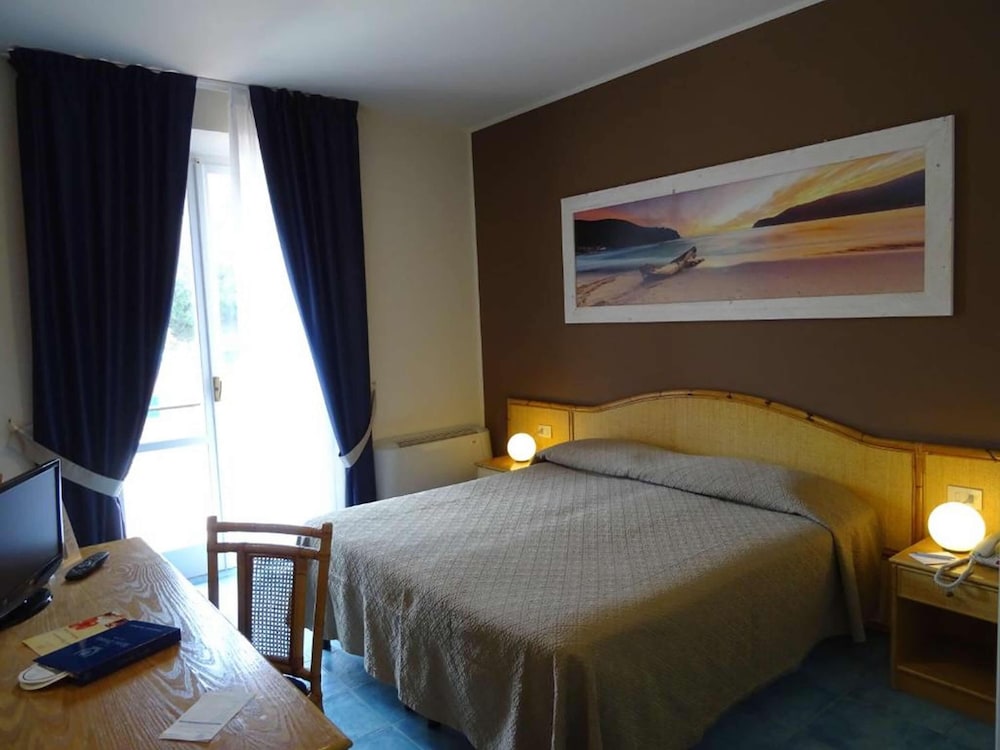 Comfort Double or Twin Room, Hill View photo 1