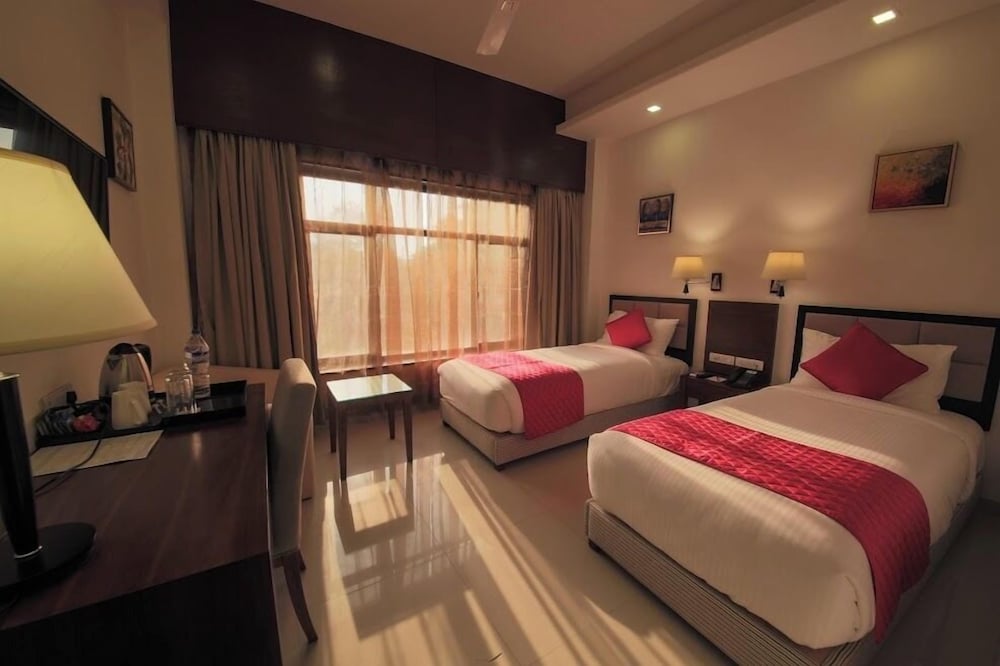 Deluxe Room, City View photo 1