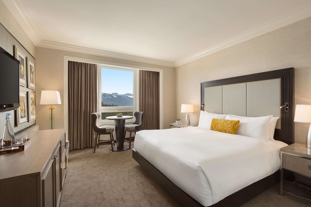 Fairmont Gold, Room, 1 King Bed photo 1