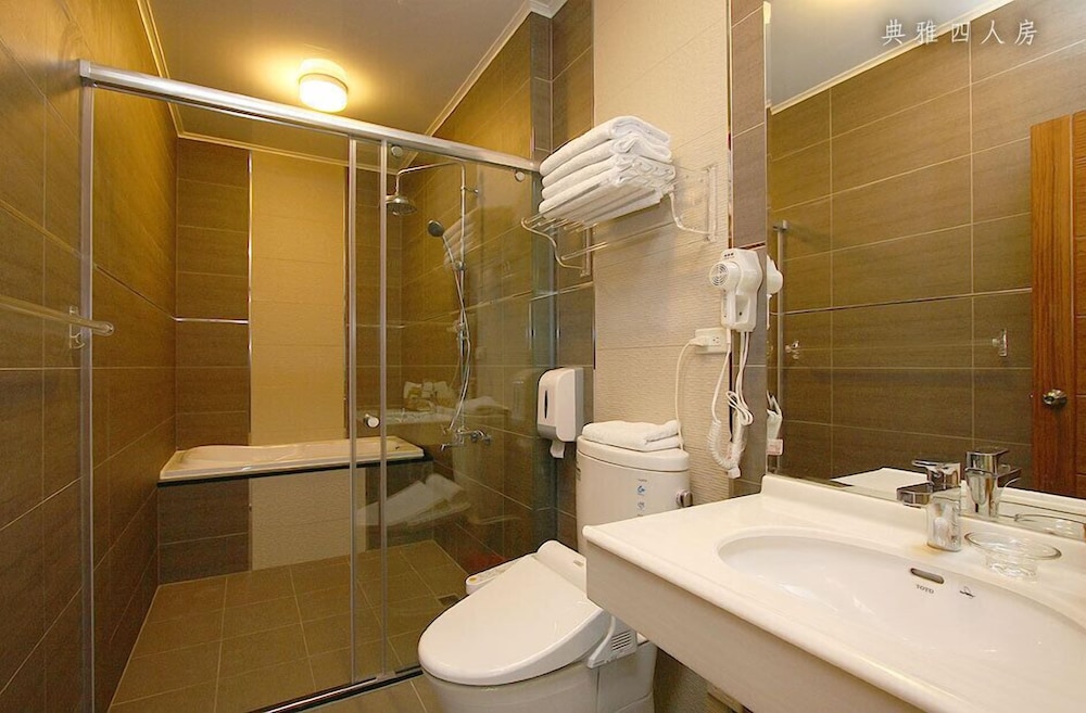 Quadruple Room photo 2