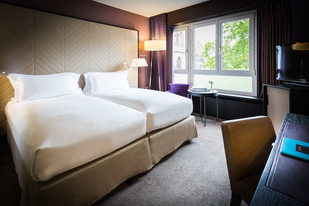 Luxury Room, Garden View - Photo 3