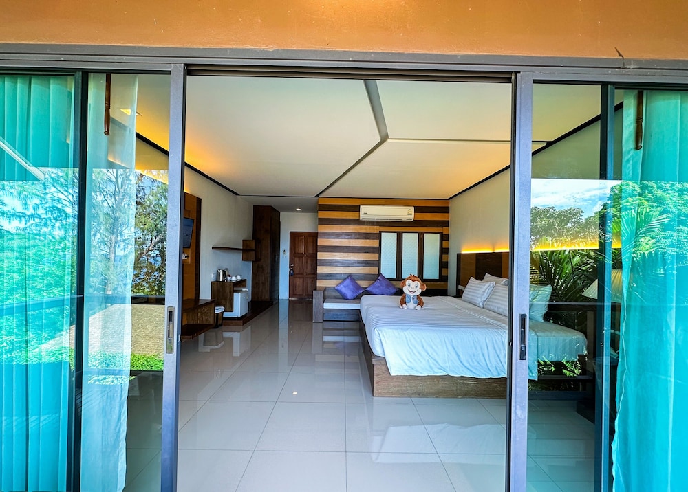 Deluxe Villa Ocean View - Photo 2
