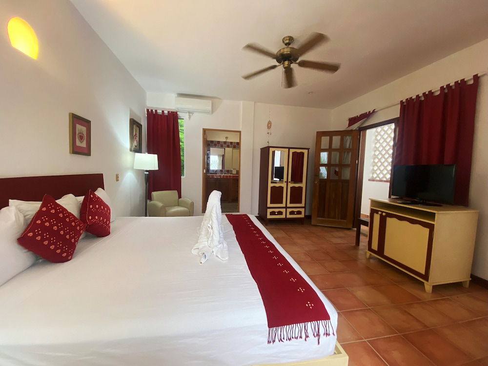 Deluxe Double Room, Courtyard View