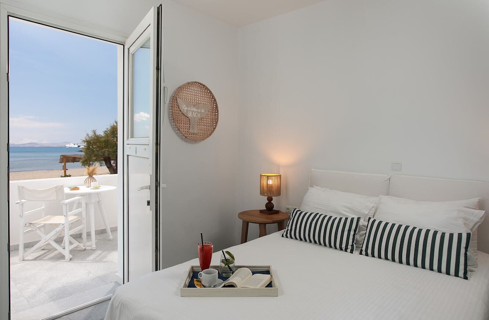 Standard Double Room, Sea View - Photo 4