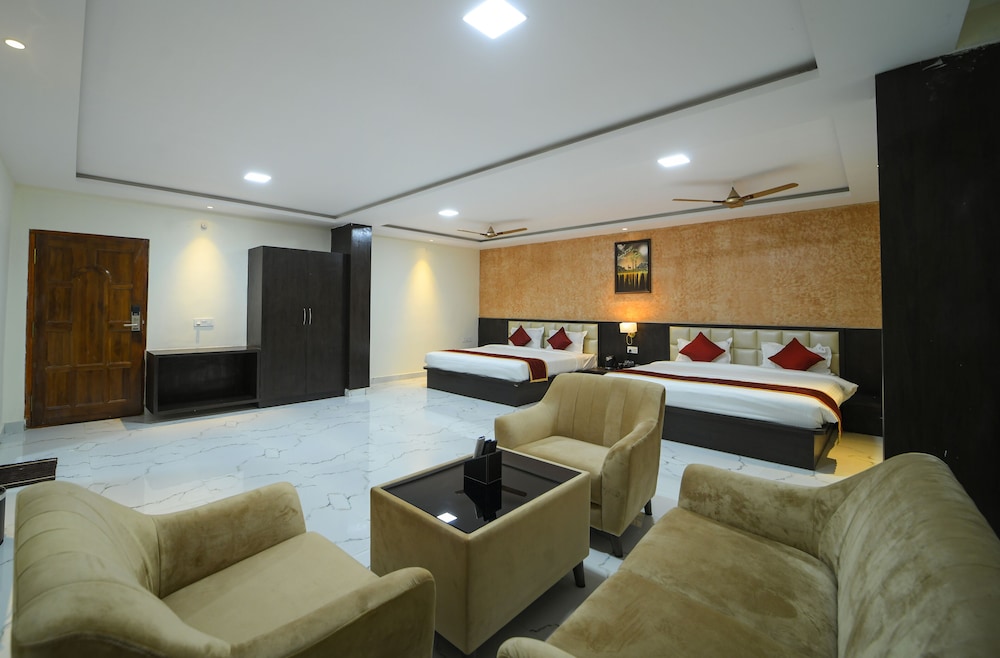 Family Suite - Photo 1