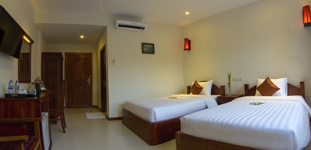 Deluxe Twin Room, Balcony photo 3