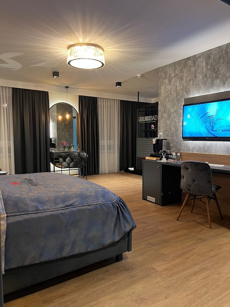 Exclusive Double Room, 1 Queen Bed, Non Smoking, Ensuite photo 1