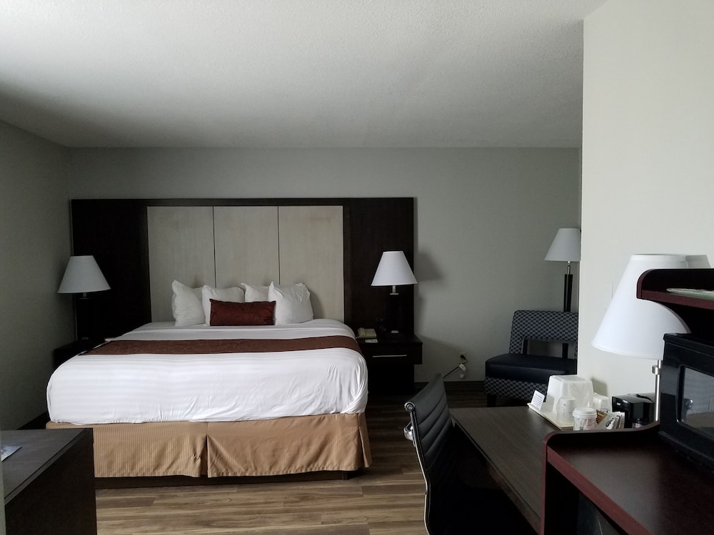 Premium Room, 1 King Bed, Non Smoking - Photo 2