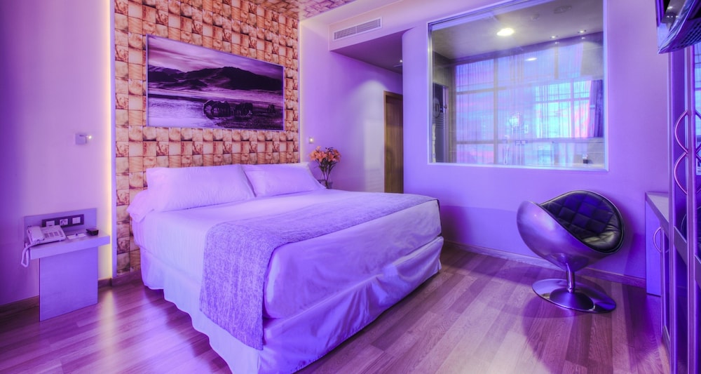 Standard Room - Photo 2