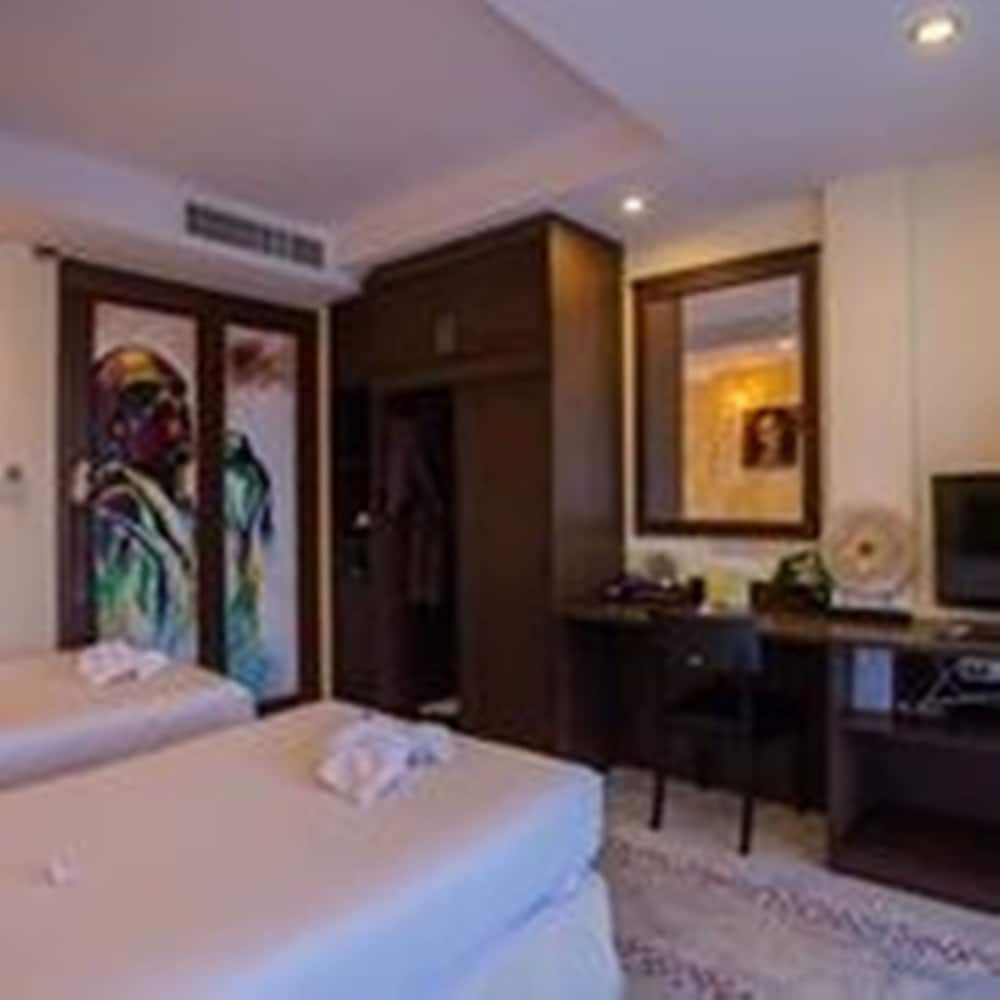 Deluxe Residence Double or Twin Room photo 3