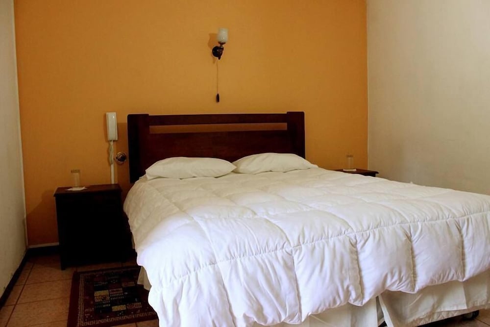 Basic Double Room, 1 Double Bed photo 2