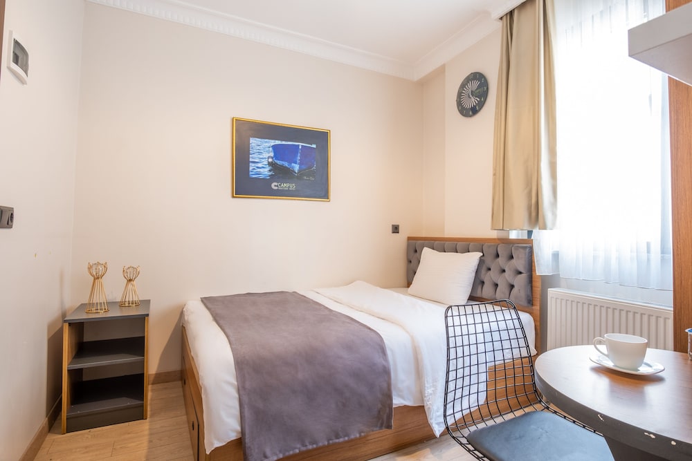 Standard Double Room Single Use photo 3
