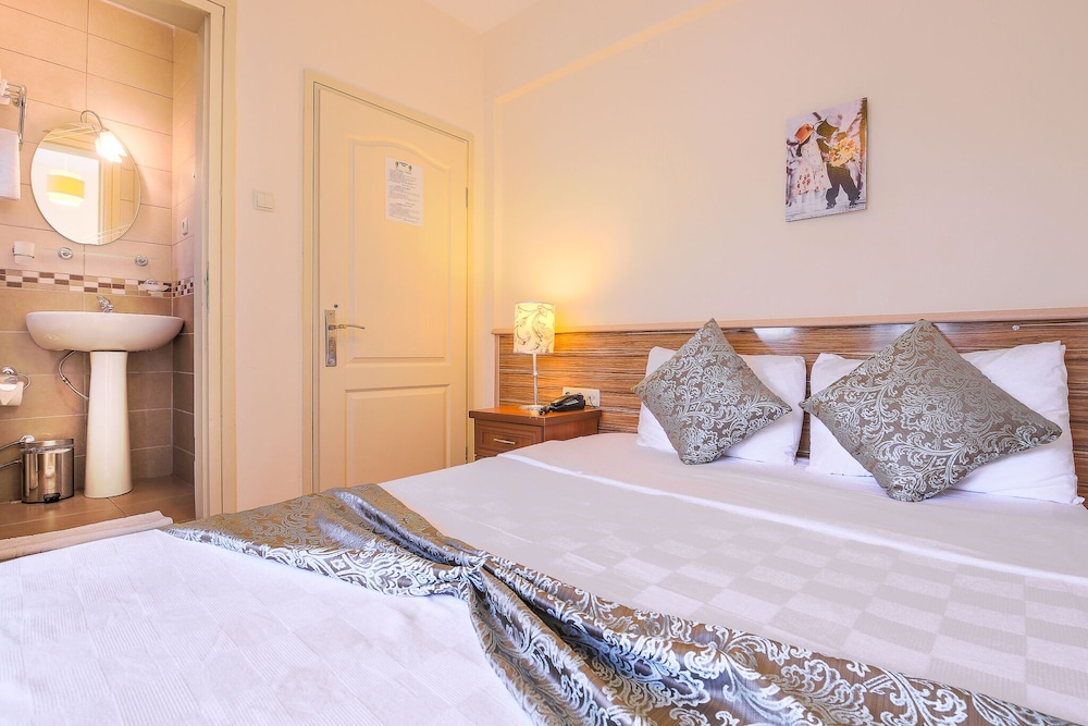 Family Triple Room photo 1