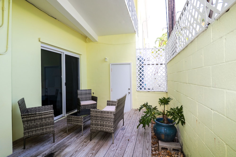 Resort View Queen Room w/ Kitchen & Private Porch photo 3