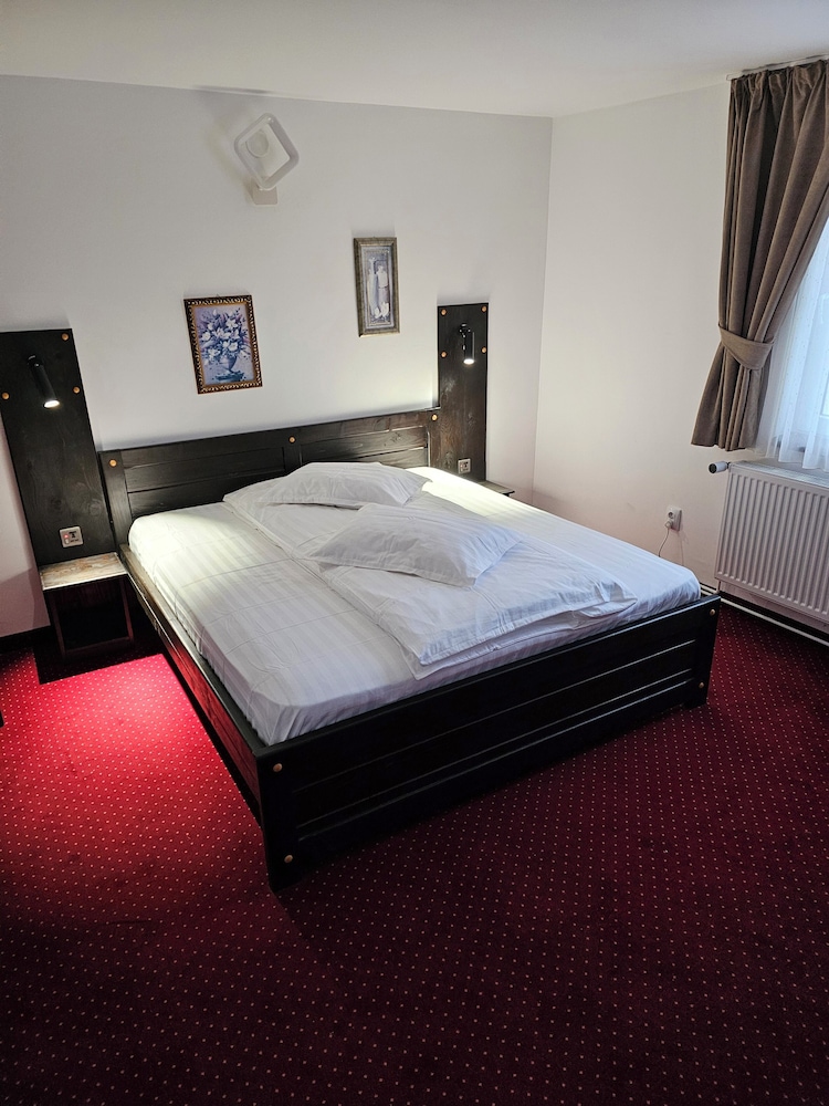 Comfort Suite, Balcony, River View photo 2